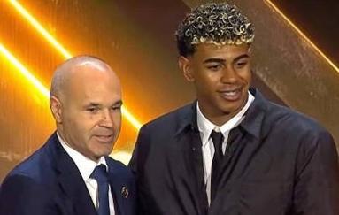 日职乙战报：山田元气一夫当关，秋田蓝闪电0-0仙台七夕