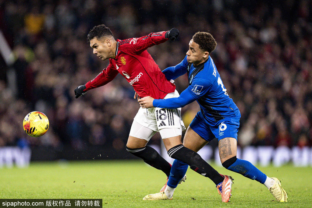 英超｜逆转南安普敦16分领跑 红军夺冠几无悬念