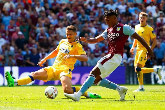 媒体人：山西男篮下午登上了前往杭州飞机，准备12日揭幕战